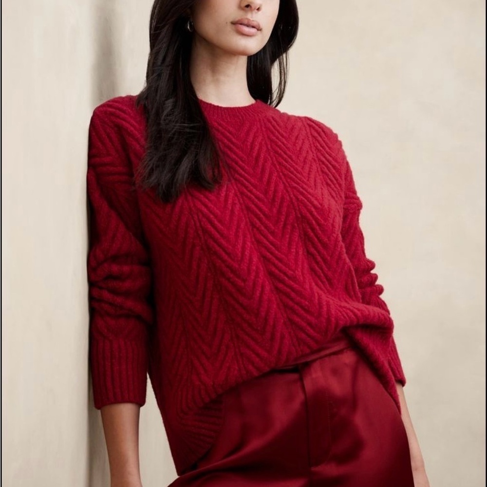 Banana Republic Red Cashmere Blend Sweater XS Oversized Cable Knit Romantic Soft